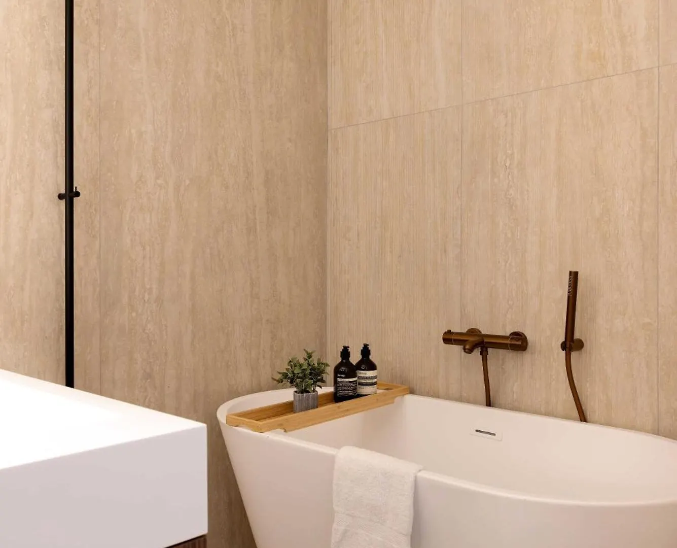Luxury & Comfort Apt - 3Bd-8P - Heart Of Le Marais Paris Apartment
