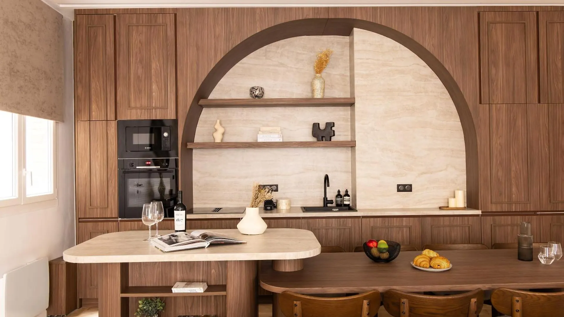 Apartment Luxury & Comfort Apt - 3Bd-8P - Heart Of Le Marais Paris France